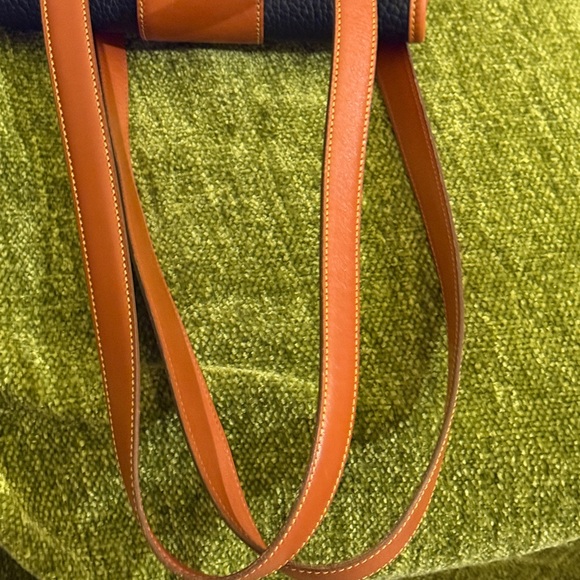 Dooney and Bourke R207 Lockhart Shopper - Picture 8 of 13